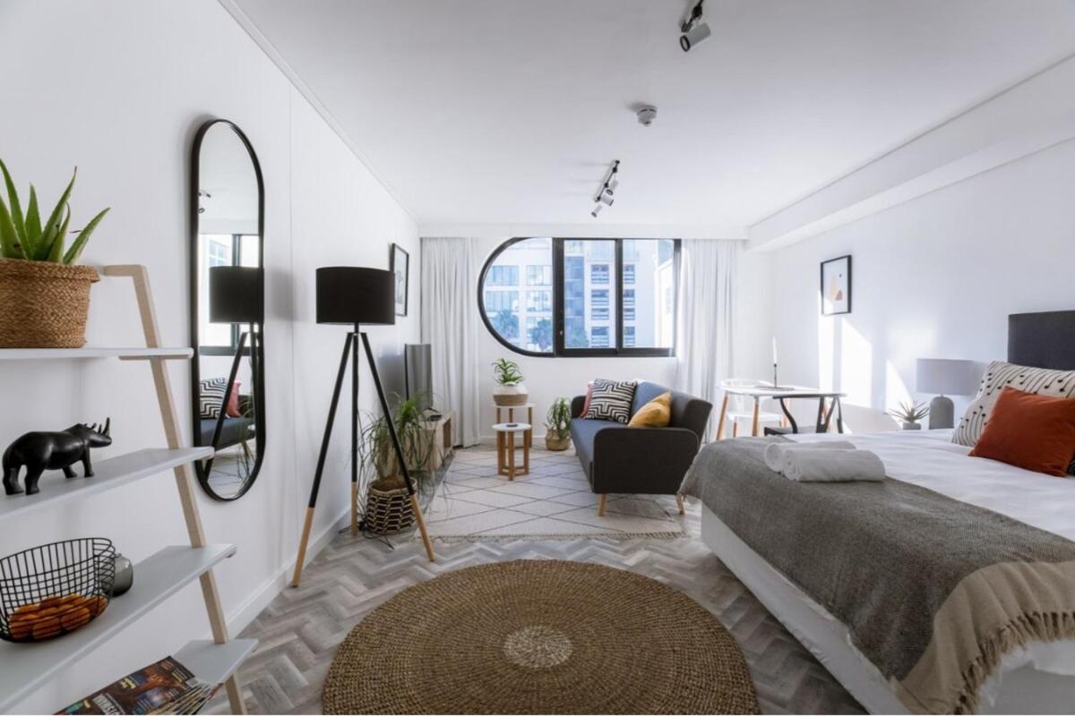 Stylish, Modern, Walk To Restaurants And Cbd Apartment Cape Town Exterior photo